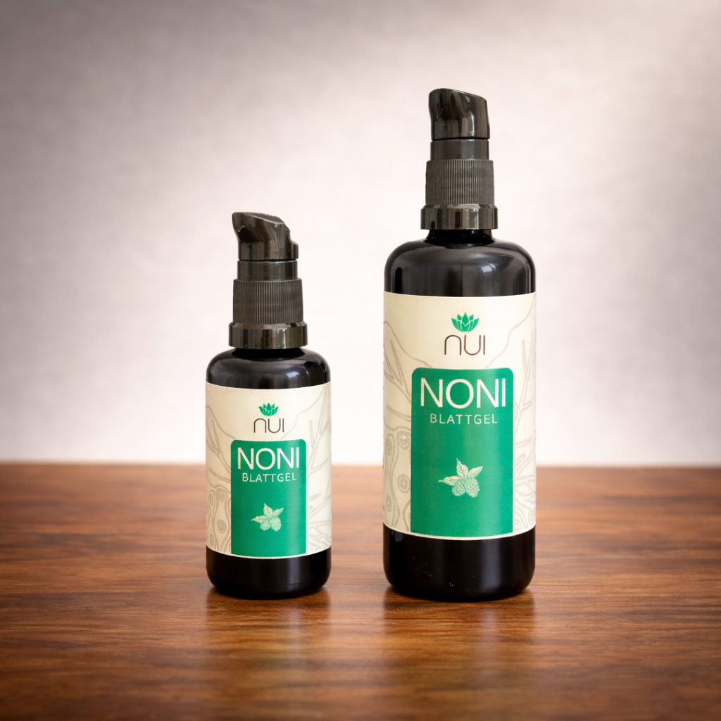 NUI-NONI-BLATTGEL-beide-auf-Holztisch